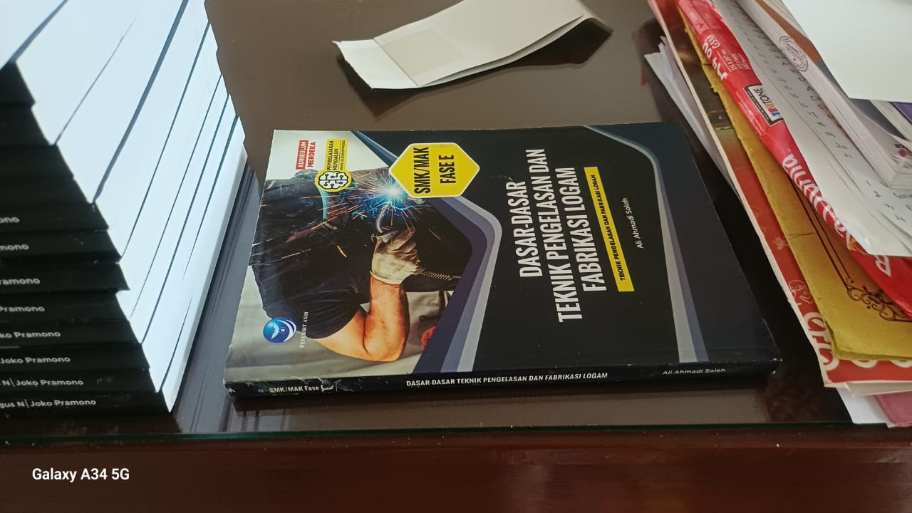 Buku